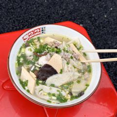 322猪肉米粉铺 User Photo