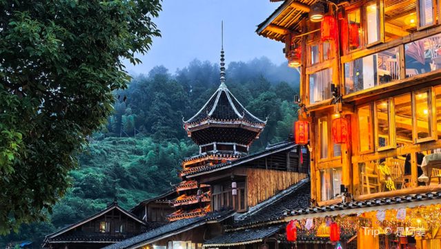 zhao xing dong zhai feng qing yuan