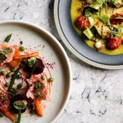 Anh and Chi User Photo