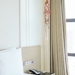 Lakorn European Brasserie User Photo