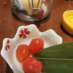 YA JING ZHI HE FENG LIAO LI User Photo