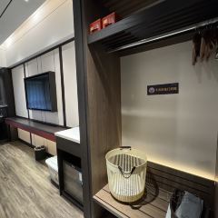 废墟里烤肉店 User Photo