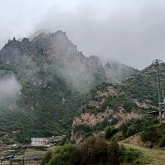 迭部扎尕那格桑梅朵民宿·餐厅 User Photo