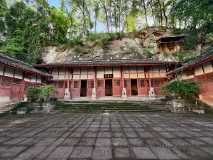 Beikan Cliffside Statue