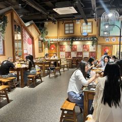 回家吃饭(雕塑瓷厂长虹店) User Photo