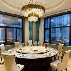 唔哩赞崇明私藏菜(凤阳路店) User Photo