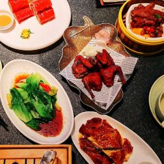 蝴蝶里·粤式点心·乳鸽(长宁来福士店) User Photo