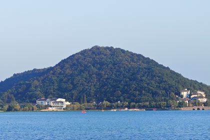 Nanbeihuliuxiangge Restaurant