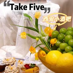 T5·BarTakeFive User Photo