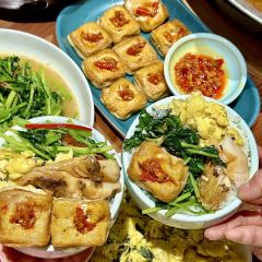 Huating Yi Hui Style Restaurant User Photo