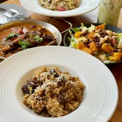 月亮与六便士Cake·Coffee·Meal(大兜路店) User Photo