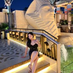 LUXE LOUNGE User Photo