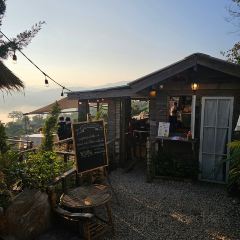 Magic Mountain Cafe User Photo