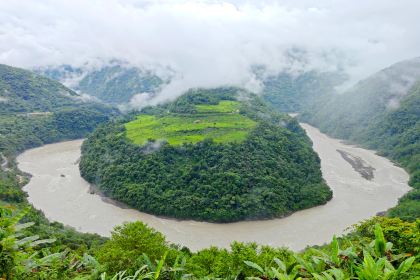 鸿发石锅城