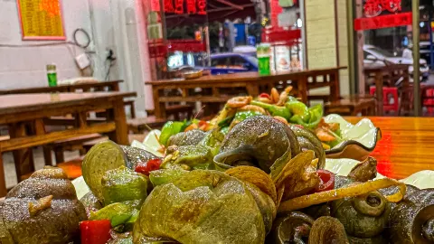 蒙氏螺蛳粉桂林米粉 in Yangshuo