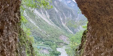 巴拉格宗人馬驛道