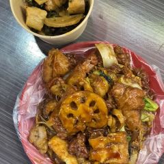 洪池嵌糕店 User Photo