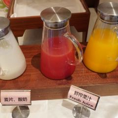 春山外精品汤屋度假酒店·悦食餐厅 여행 사진