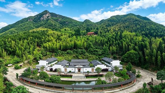 Longhua Mountain Scenic Area