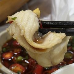 红翻天美食城 User Photo