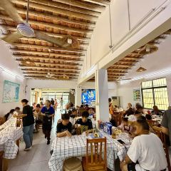 老船夫海鲜馆·本地人肯定·现捞鲜活海鲜(银滩店) User Photo