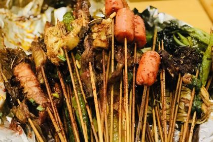 美味锡纸花甲米线(万达店)