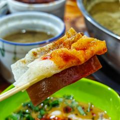 子长龙虎山沾沾(二道街店) 여행 사진