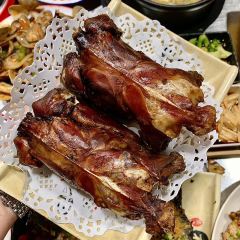 钱锋炭缸烧烤·海鲜·宵夜(华龙道店) 여행 사진
