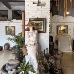 拾光画廊·咖啡(屯昌油画步行街店) User Photo