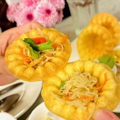 Precious Old China User Photo