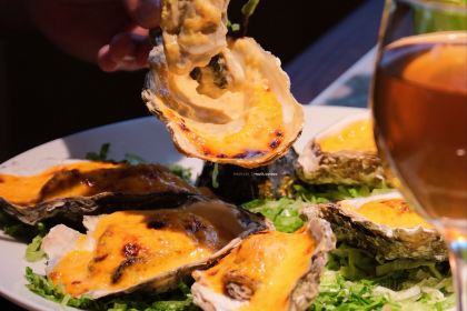 BAI YU DING DONG GUA ZHONG