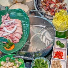 SI JI YE LIN User Photo