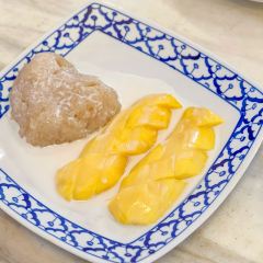WOnDER LAND_sayaw thai food User Photo