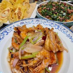 小海滩·百食府海鲜餐厅(莱山观海路店) User Photo