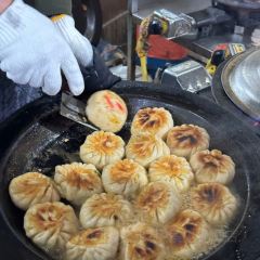 回家吃饭(雕塑瓷厂长虹店) User Photo