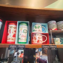 Starbucks (nabaguojitongりmuzhi) 여행 사진