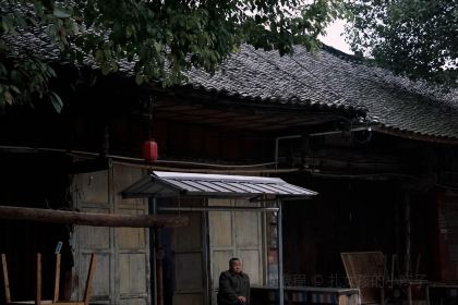 周记祖传汉阳特色棒棒鸡