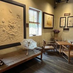 Moung Ngwe Zin User Photo