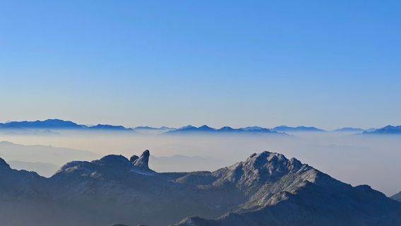 Liuchun Lake Cableway Sightseeing