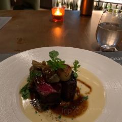 Escape Caffe & Lounge User Photo