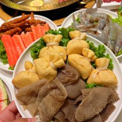 御屋鲜品鲜切牛肉火锅自助(胶州龙湖天街店) User Photo