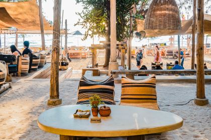 더 글라스 하우스