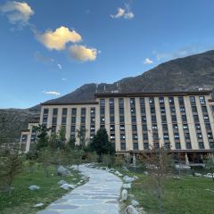 芒康云曲庄园酒店·全日制餐厅 User Photo