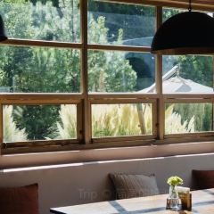 泸沽湖叙旧·山海事酒店·餐厅 User Photo