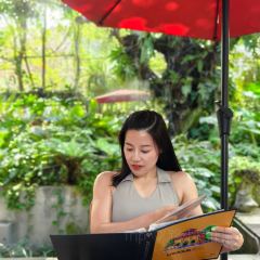 Lamour Cafe & Restaurant User Photo