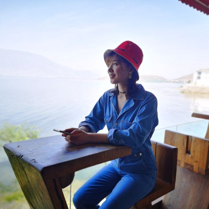 user-avatar