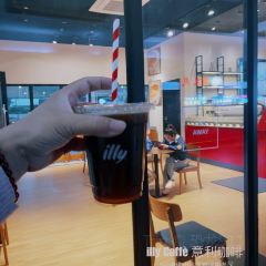 illy Caffe意利咖啡(雅瑶服务区店) User Photo