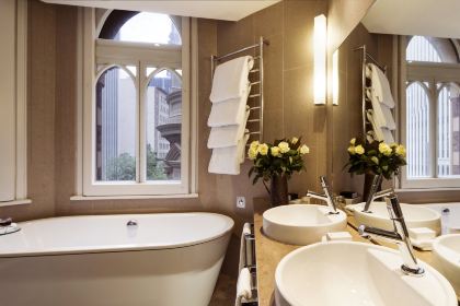 Scopri Italian Food and Wine