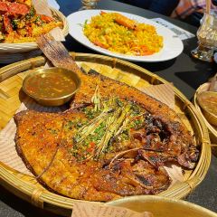 泰莱金·冬阴功手抓饭·傣泰融合·泰国罗氏虾餐厅(滨海大道店) User Photo