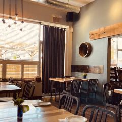 Tide and Vine Oyster House 여행 사진